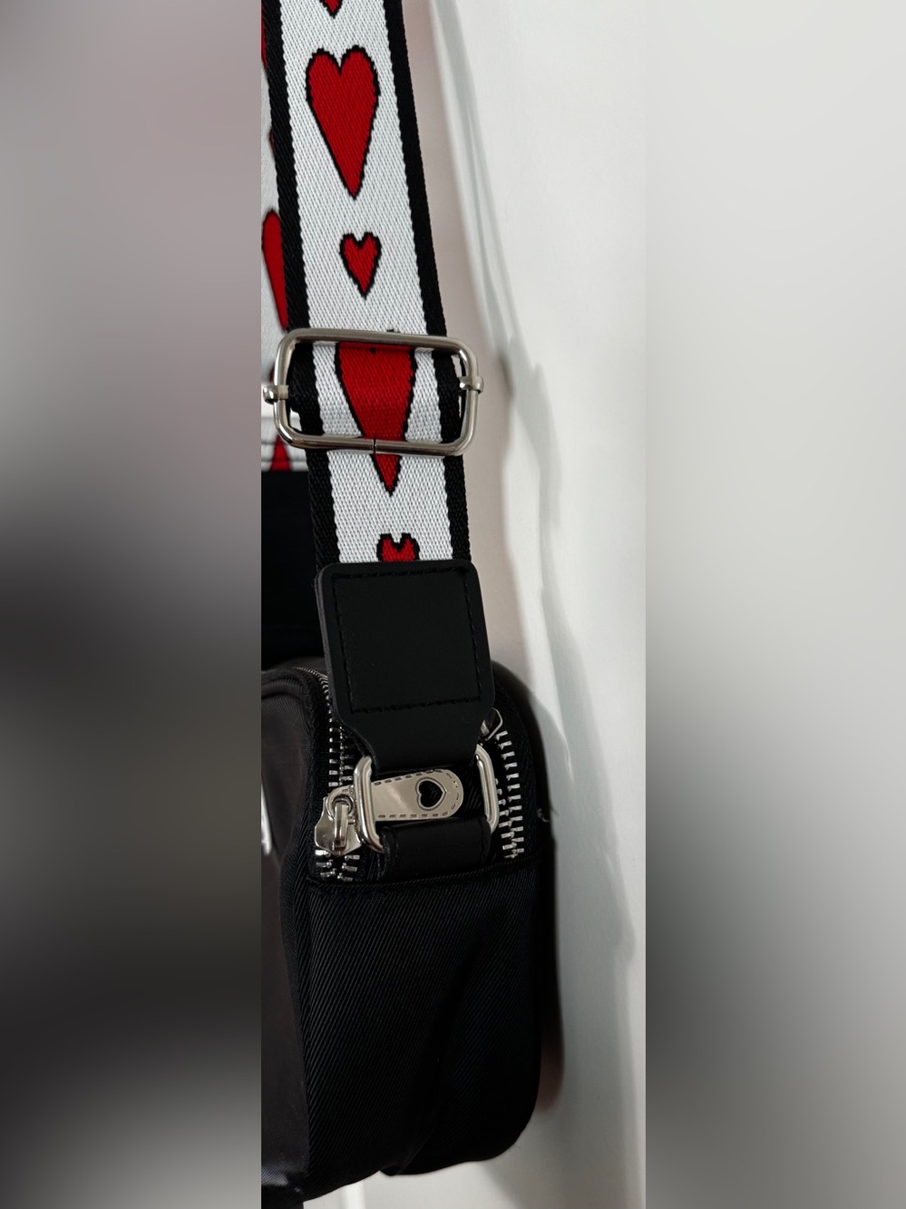 Brighton Love Essentials Heart Strap Crossbody Bag Black Nylon EUC - Picture 9 of 16